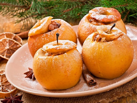 Пълнени печени ябълки със сушени плодове, мед, ром и орехи - снимка на рецептата